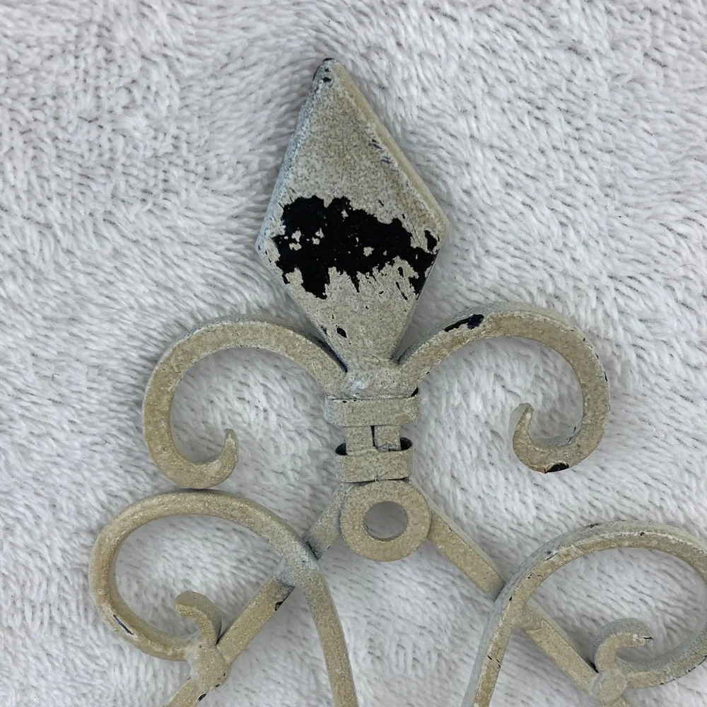 Shabby Chic Vintage-Style Metal Wall Soap Holder 8.5” x 5.5”